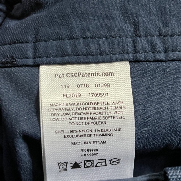 Columbia Women's Navy PFG Shorts Performance Gorpcore Outdoor Hiking - Picture 3 of 7